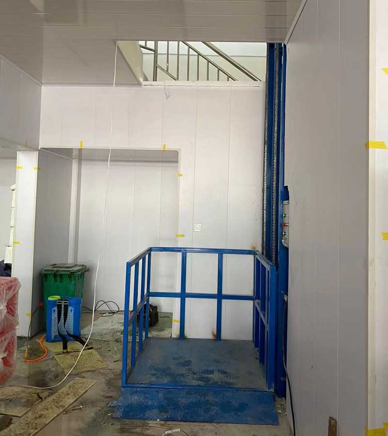 單體導(dǎo)軌式升降平臺(tái)